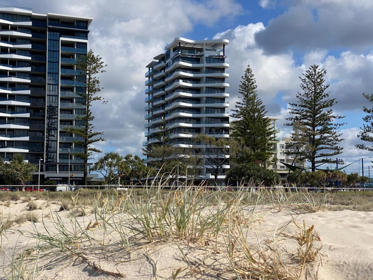 X Kirra Apartments Gold Coast Exterior photo